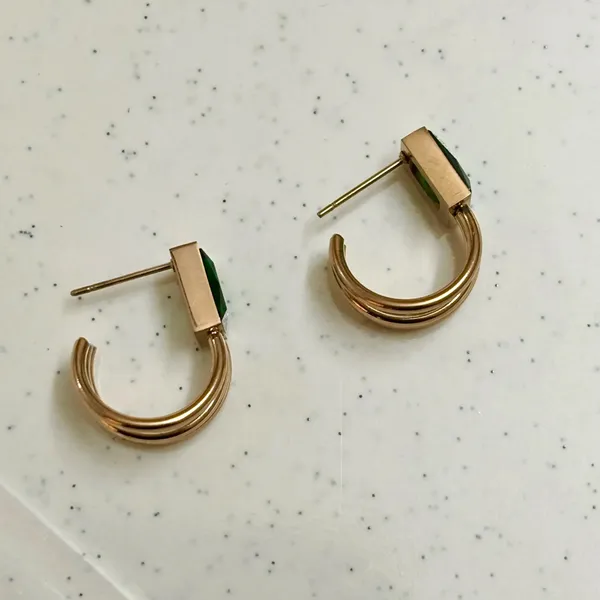Emerald_Stone_Cuffs
