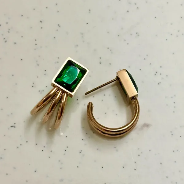 Emerald_Stone_Cuffs