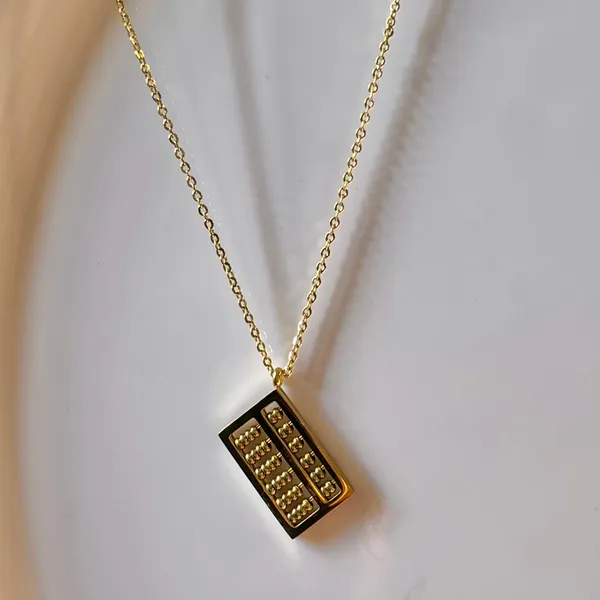 Abacus_Pendant_Chain