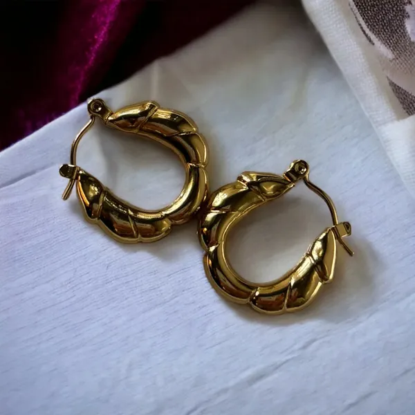 Mini_Maria_Hoops