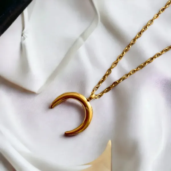 Horseshoe_Pendant_Chain