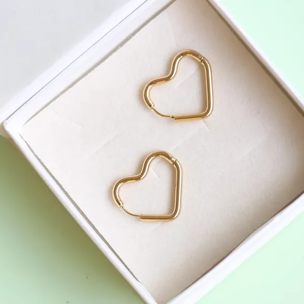 Heart_Shaped_Golden_Hoops