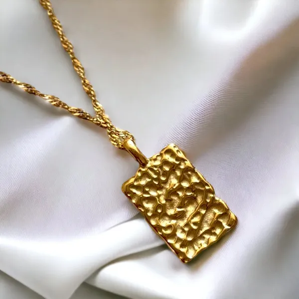 Blooming_Rectangle_Gold_Pendant_Chain