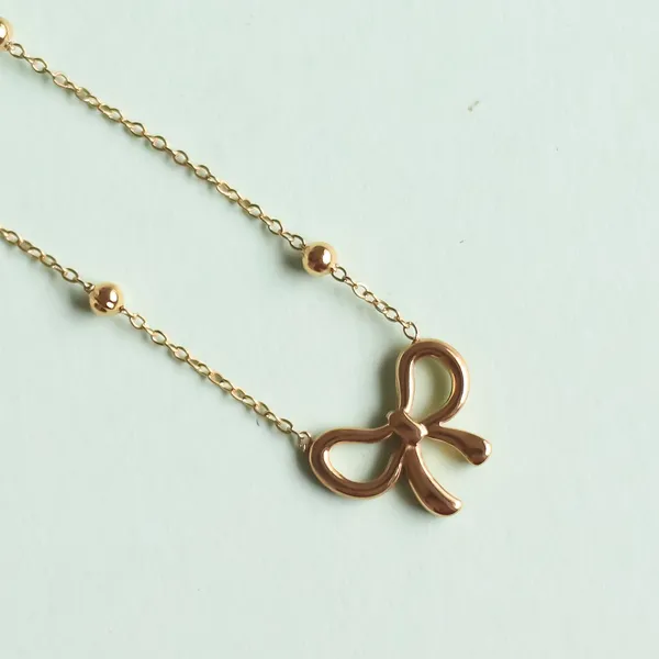Sleek_Bow_Necklace