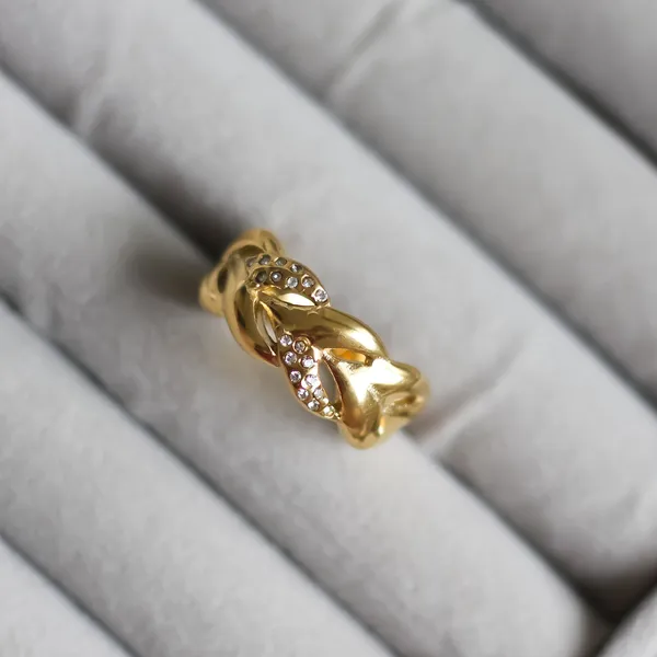 Gold_Band_Ring