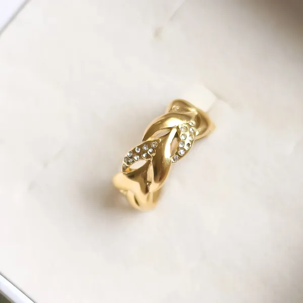 Gold_Band_Ring