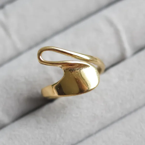 Bold_Wrapped_Ring