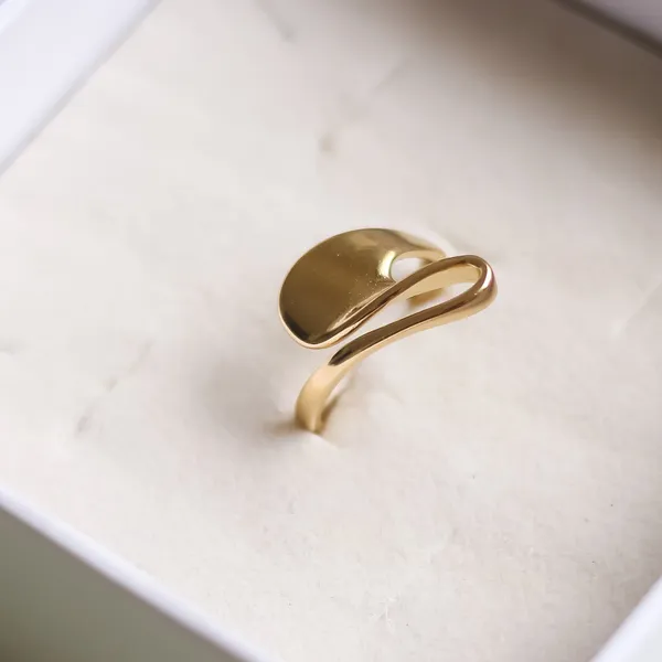 Bold_Wrapped_Ring