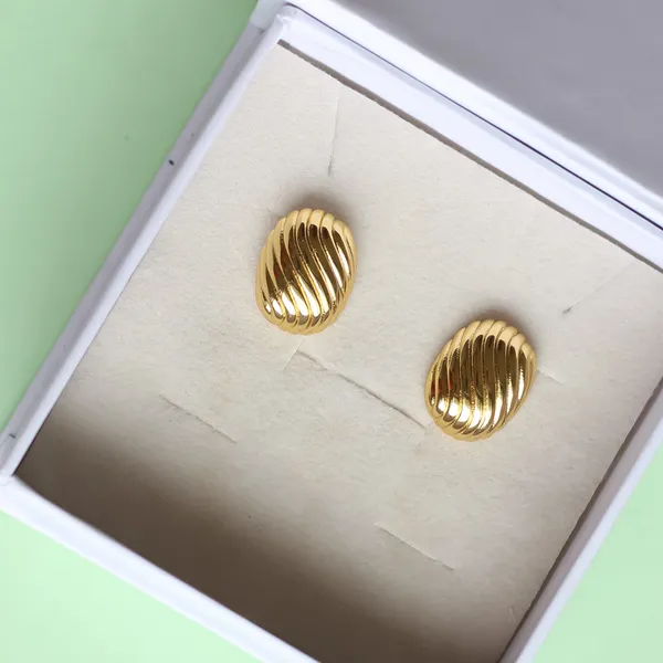 Clara_Stud_Earrings