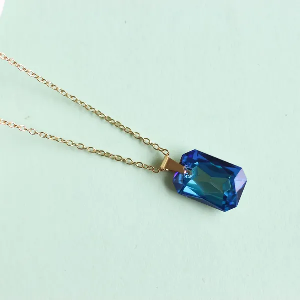 Crystal_Blue_Necklace