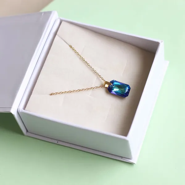 Crystal_Blue_Necklace