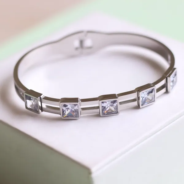 Whirl_Bangle
