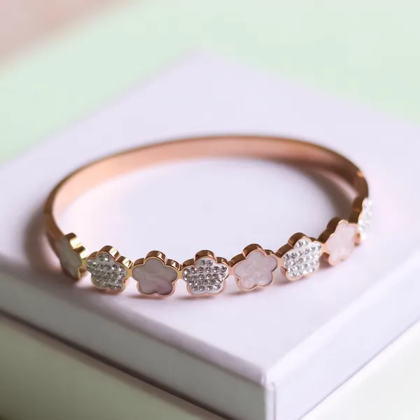 Clover_Crystal_Bangle