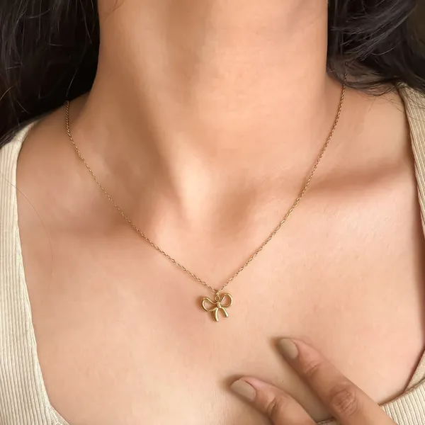 Bow_Necklace