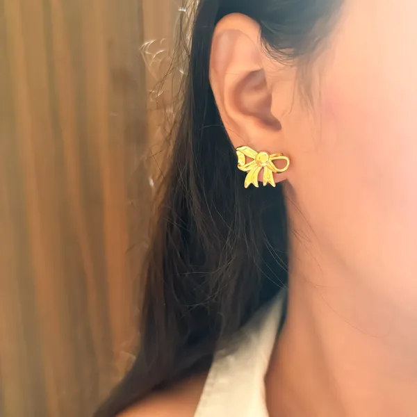 Bow_Studs