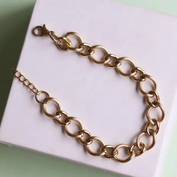 Chunky_Gold_Chain_Bracelet