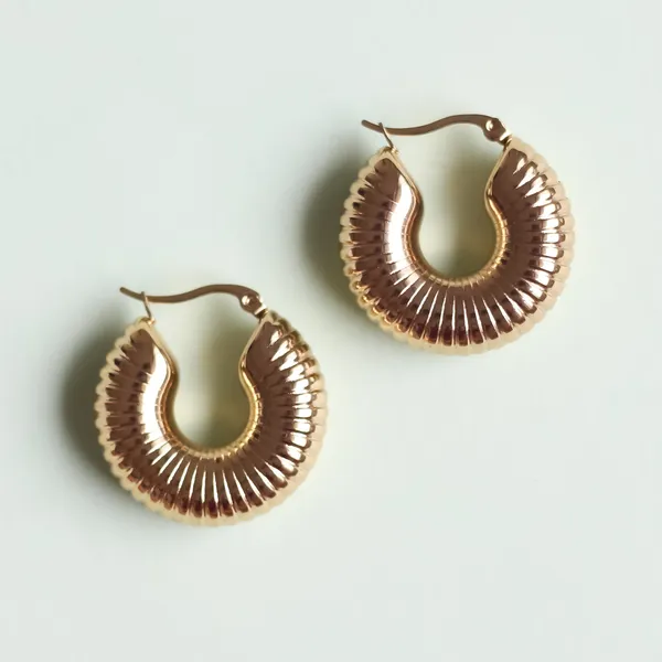 Coria_Hoops