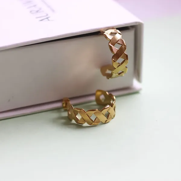 Weave_Earrings