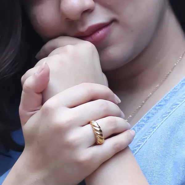 Croissant_Ring