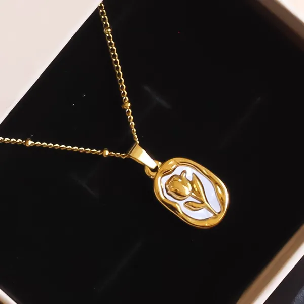 Mother_Of_Pearl_Necklace