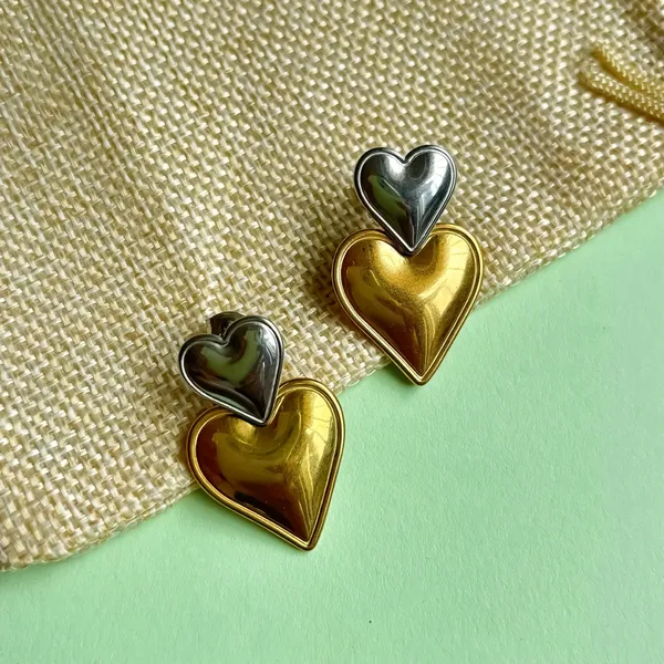 Lily_Heart_Earrings