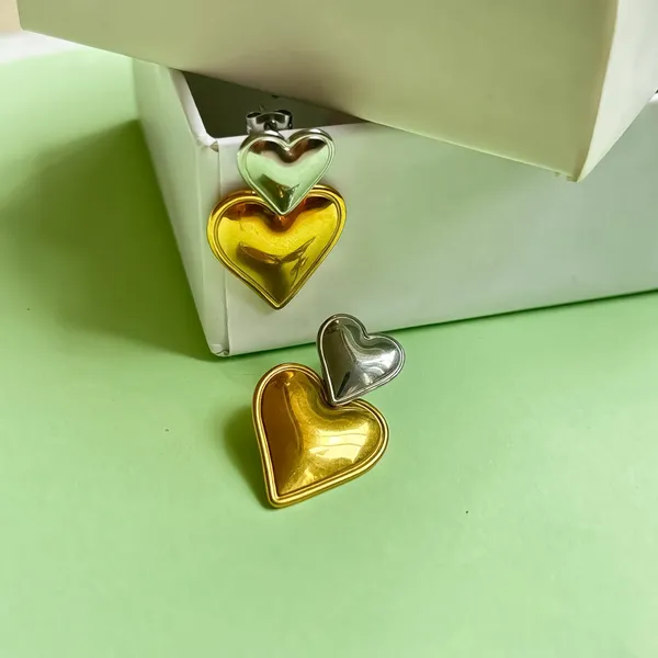 Lily_Heart_Earrings