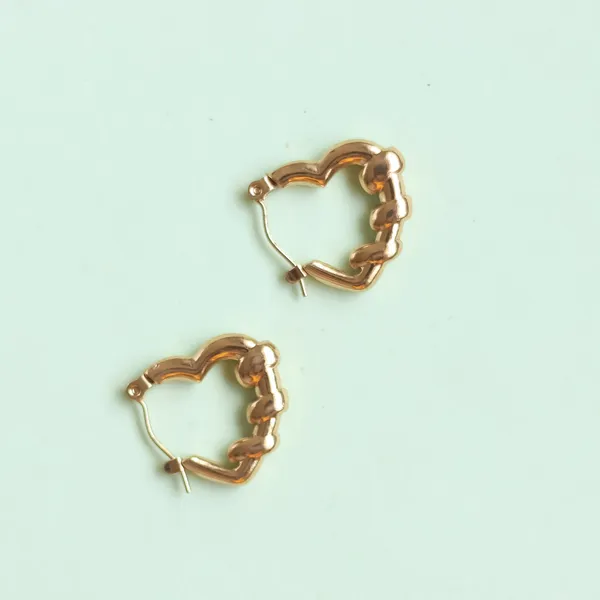 Twisted_Double_Heart_Hoops