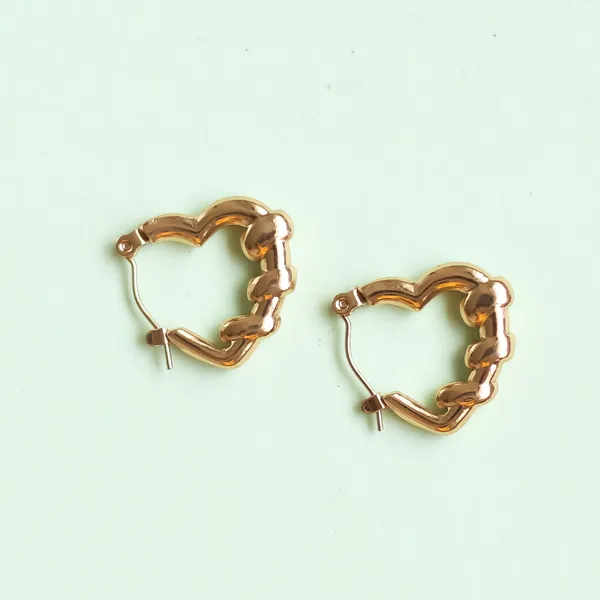 Twisted_Double_Heart_Hoops