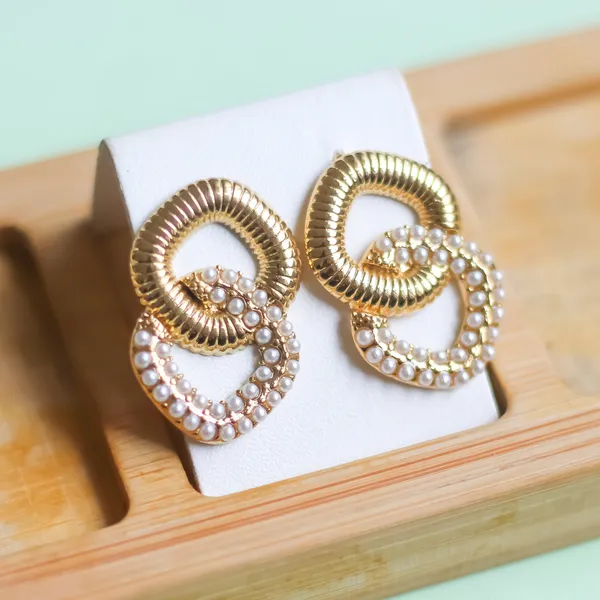 Femila_Earrings
