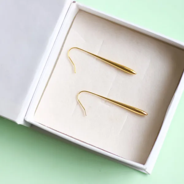 Elara_Drop_Earrings