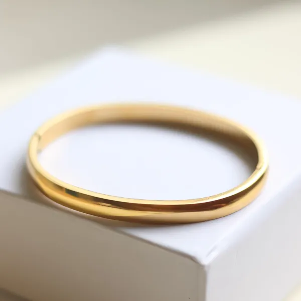 Classy_Plain_Bracelet