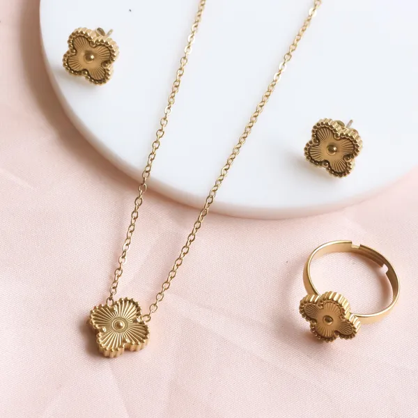 Gold_Clover_Set_Set_Of_3