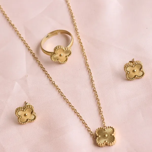 Gold_Clover_Set_Set_Of_3