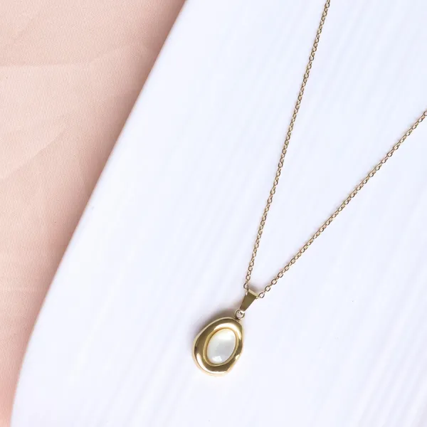 Eklairs_Necklace