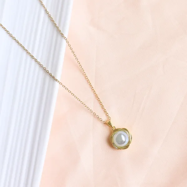 Pearlia_Necklace