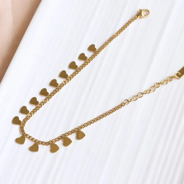 Minimalist_Heart_Bracelet