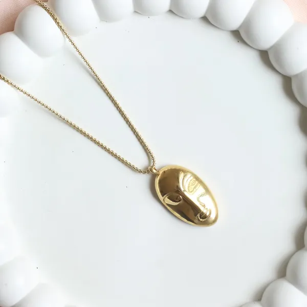 Abstract_Face_Necklace