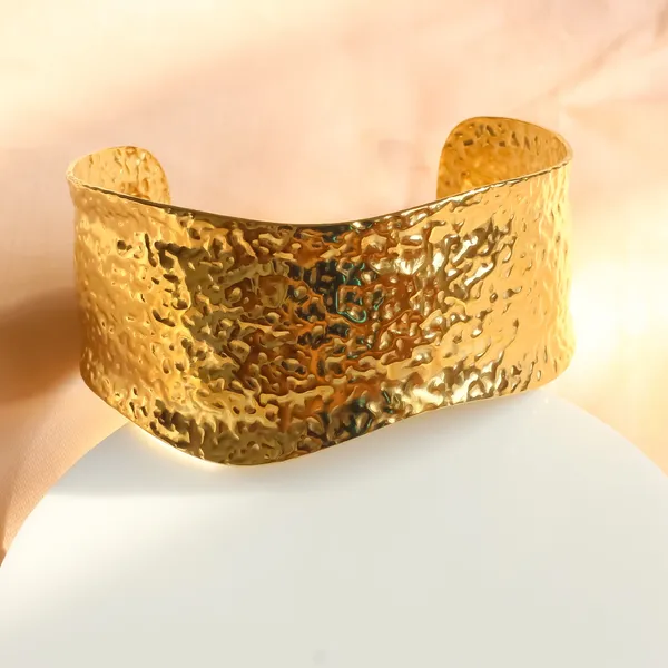 Bold_Cuff_Bangle_Adjustable_Cuff