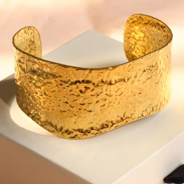 Bold_Cuff_Bangle_Adjustable_Cuff