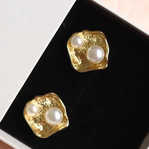Pearl_Gold_Studs