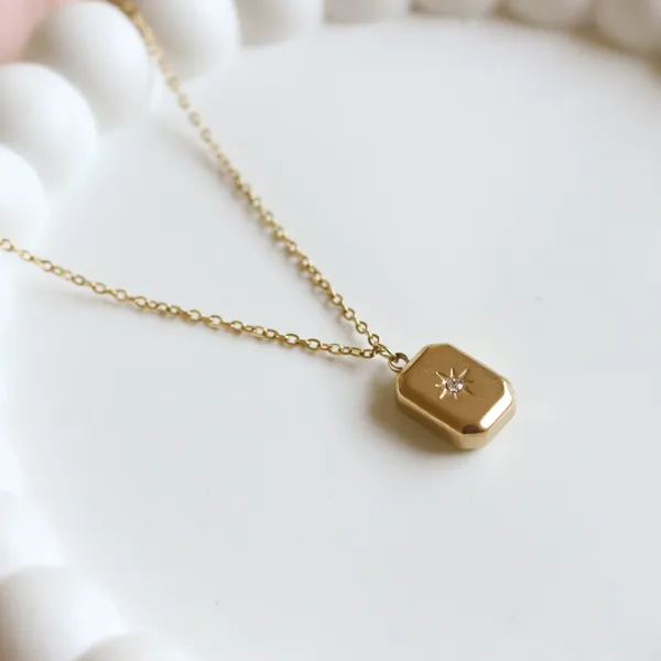 Carl_Star_Necklace