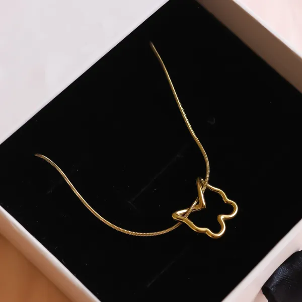 Gold_Butterfly_Necklace