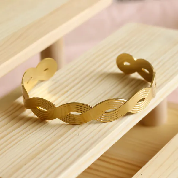 Swirl_Bangle