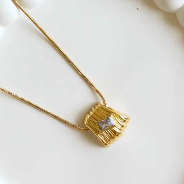 Dalma_Necklace