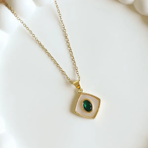 Daisy_Necklace