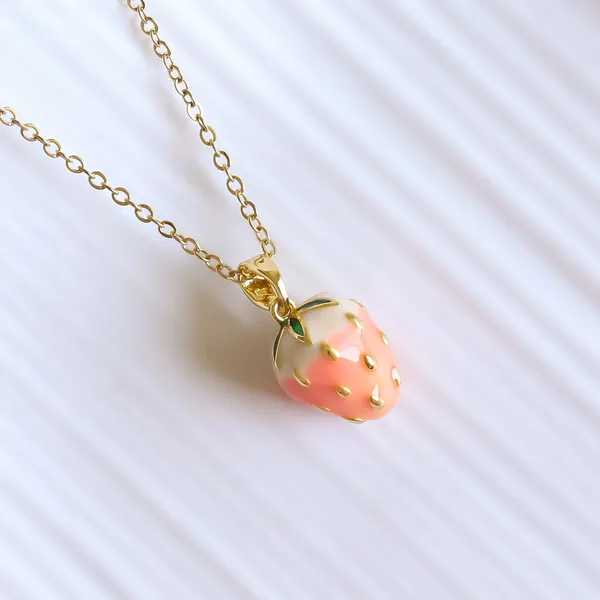 Strawberry_Necklace