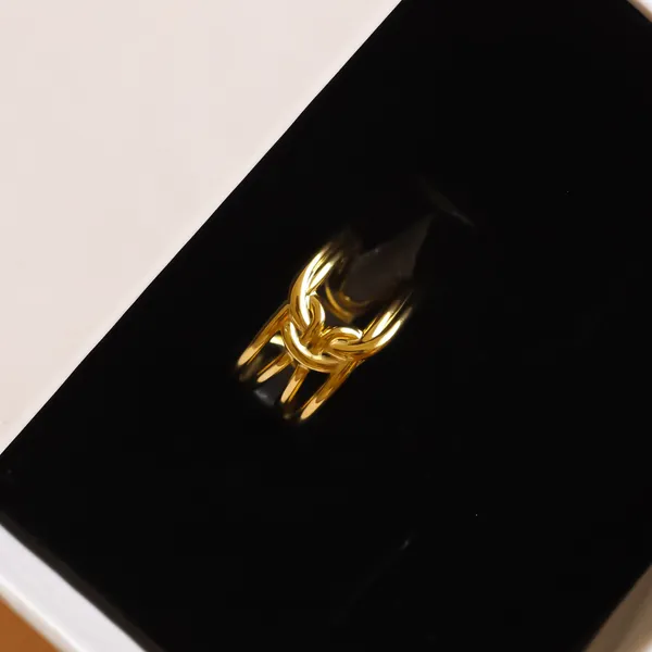 Band_Ring_Adjustable