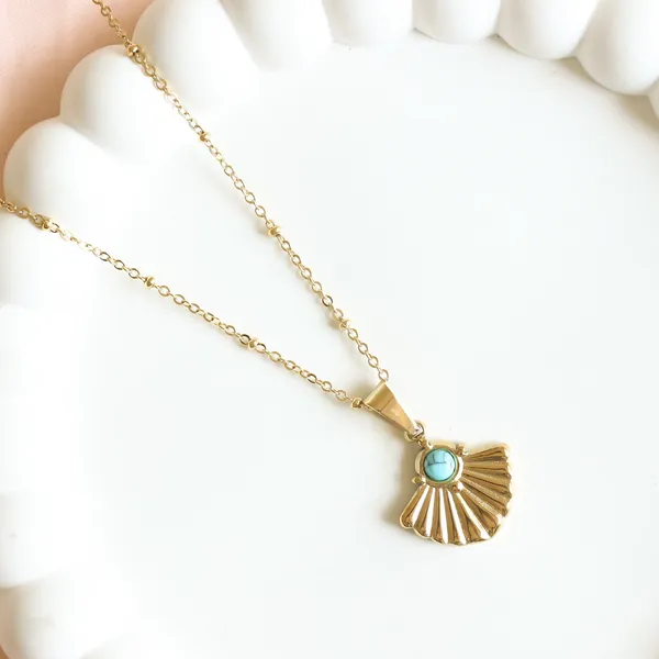 Gold_Shell_Necklace