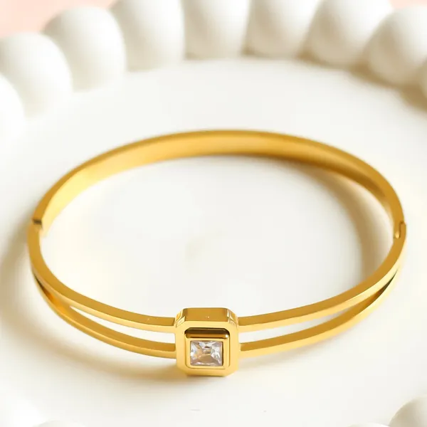 White_Stone_Bracelet