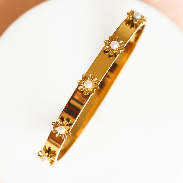 Flower_Bead_Bracelet